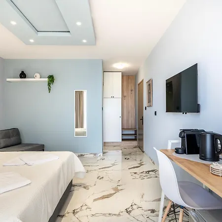 Avra העיירה קוס